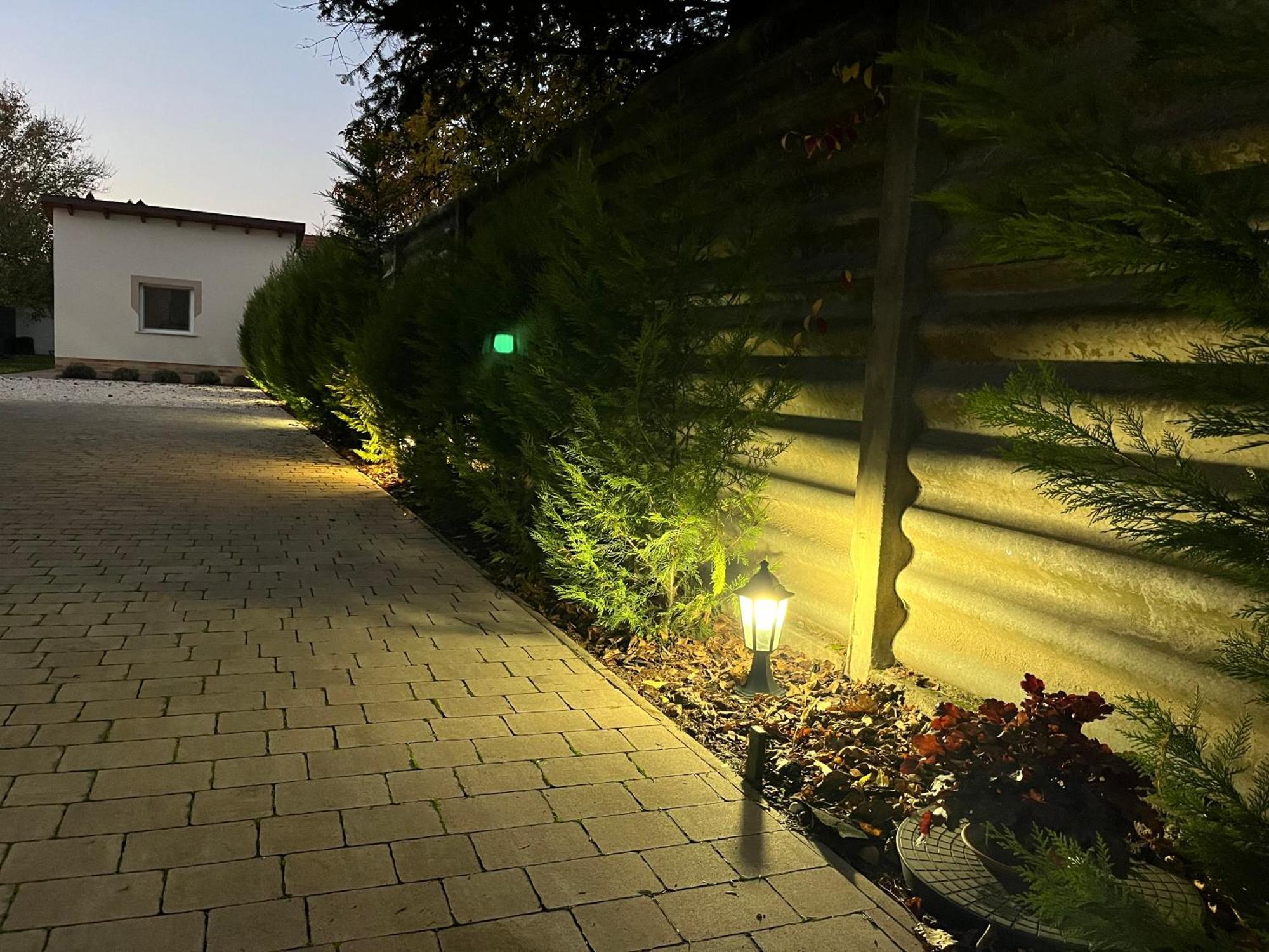 Voeroesmarty Apartmanhaz Makó Exterior foto